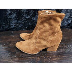 EUC Marc Fisher Leave Block Heeled Ankle Booties in Tan/Size. 8.5M